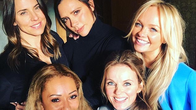 فرقة "spice girls"