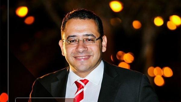 الدكتور عمرو حسن