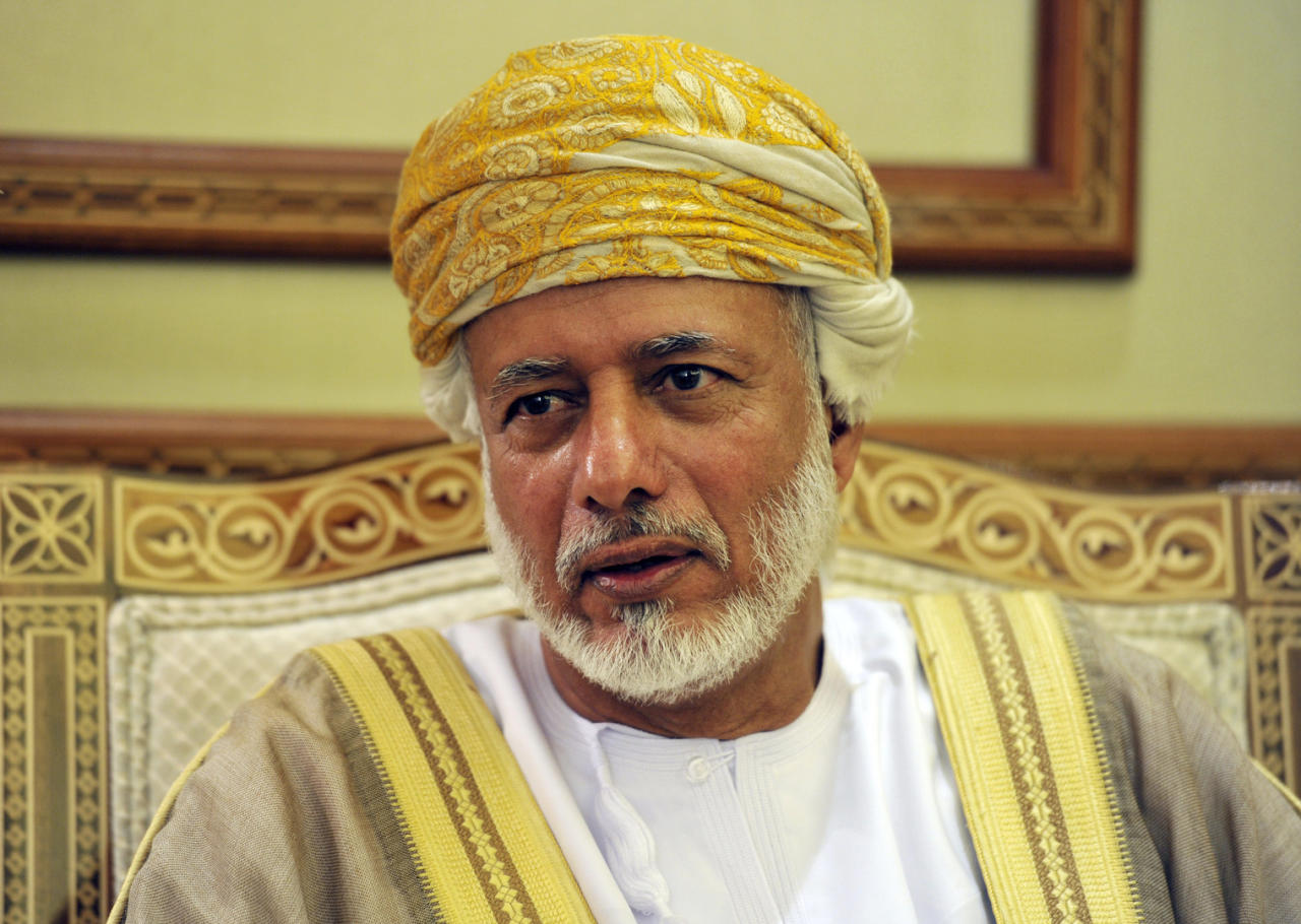 وزير الخارجية العماني 