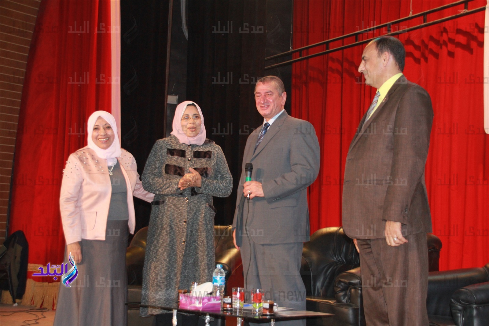 محافظ كفر الشيخ يكرّم مديرة مركز شباب «شنو»