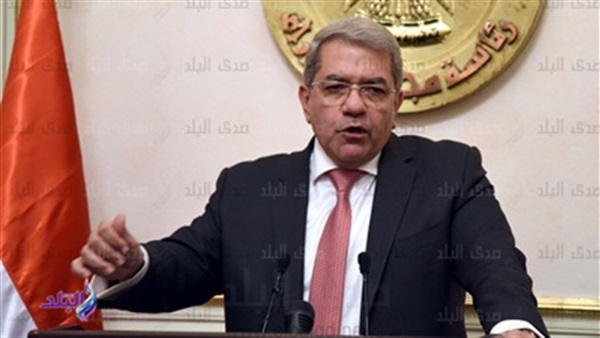 عمرو الجارحي وزير المالية عمرو الجارحي وزير المالية