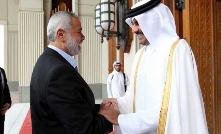 إسماعيل هنية مع أمير قطر