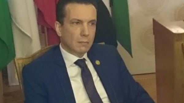 المستشار الدكتور عمرو شكرى القبطان 