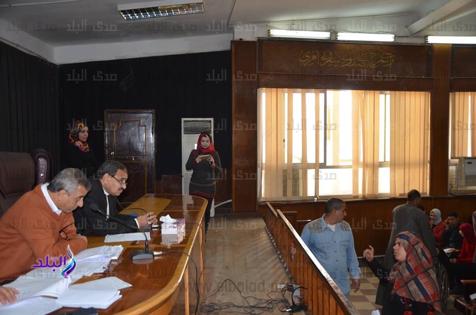 سكرتير عام كفرالشيخ يبحث مشاكل المواطنين