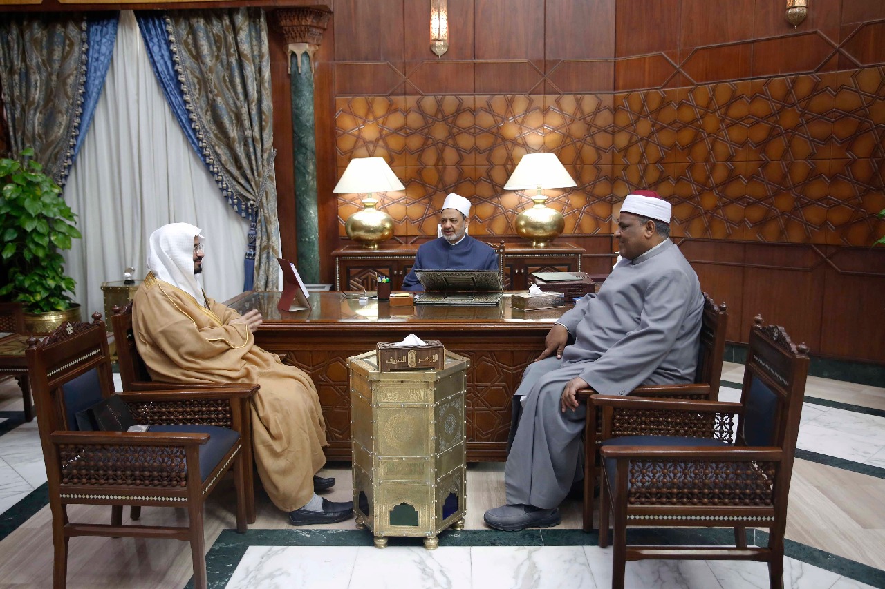 شيخ الازهر ووكيل الأزهر فى إستضافة الدكتور ناصر الزهراني