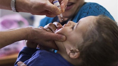 التطعيم ضد مرض شلل الأطفال التطعيم ضد مرض شلل الأطفال