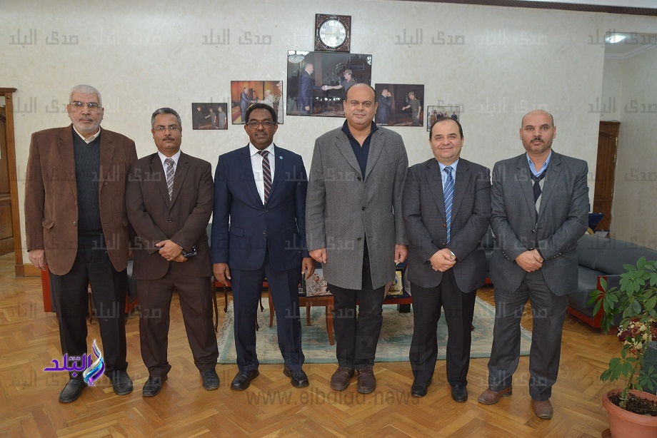  محافظ مطروح يلتقى ممثل منظمة "الفاو" بالقاهرة 