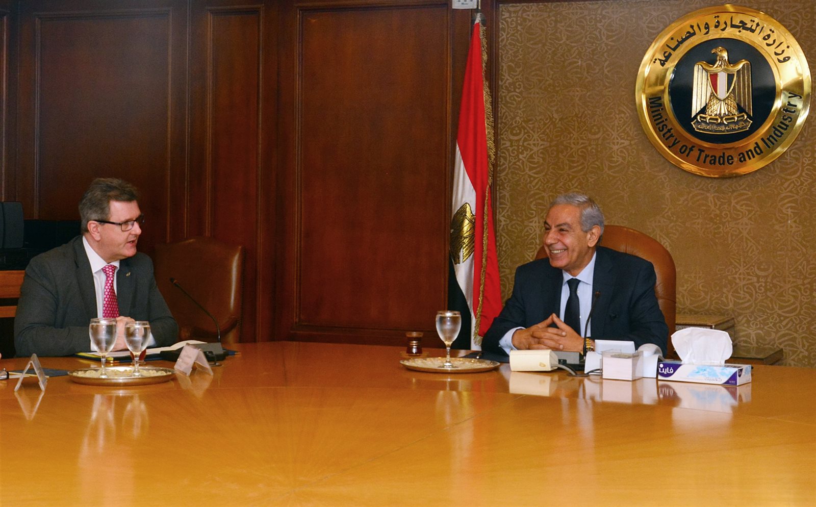 جانب من الاجتماع 