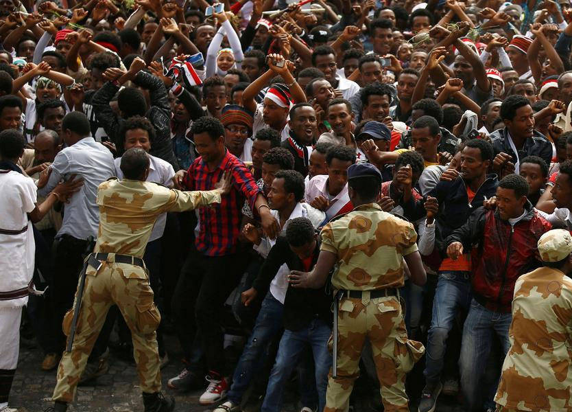 محتجين في إثيوبيا