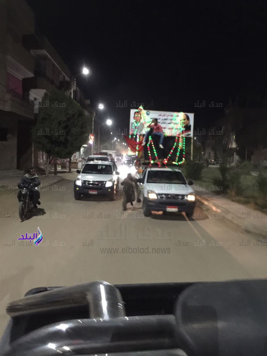 نائب الأقصر يقود مسيرة للمشاركة بمؤتمر دعم السيسي ..صور
