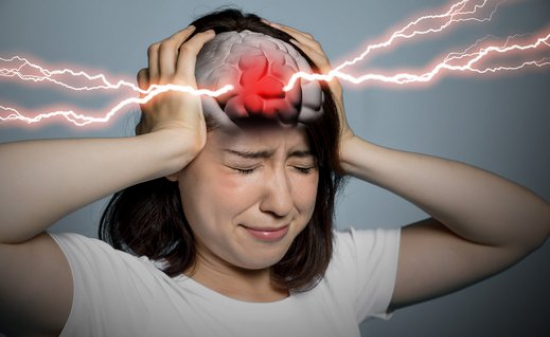 قصار القامة الأكثر عرضة للإصابة بـ«السكتة الدماغية» في الكبر