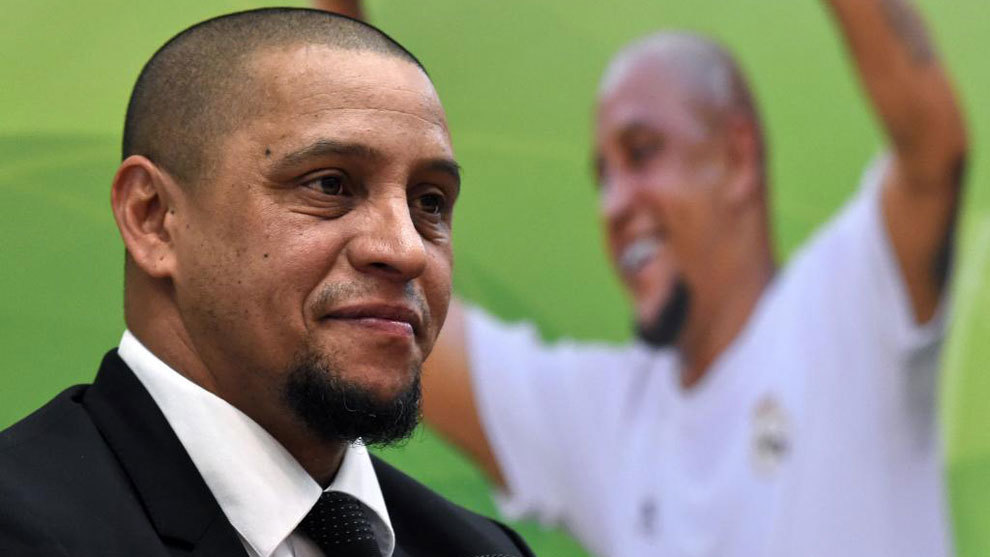 روبرتو كارلوس، نجم منتخب البرازيل  روبرتو كارلوس، نجم منتخب البرازيل