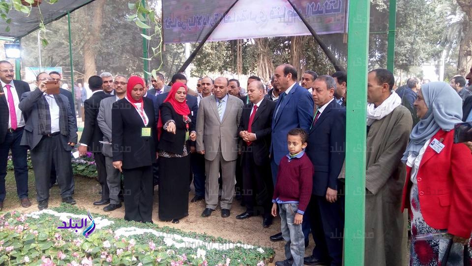 جانب من افتتاح معرض "زهور الربيع" بالقناطر الخيرية جانب من افتتاح معرض "زهور الربيع" بالقناطر الخيرية