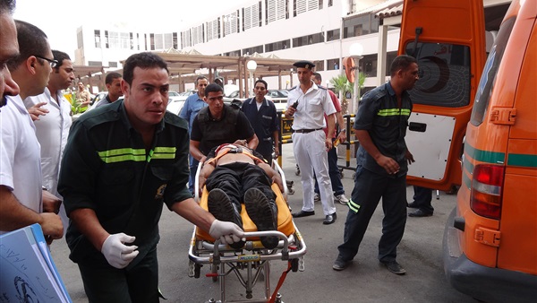 صورة أرشيفية - نقل مصابين