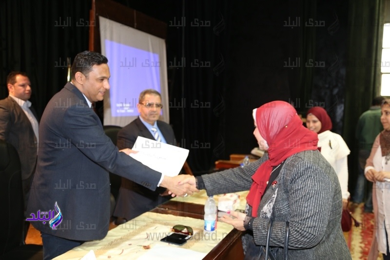 سكرتير عام المنوفية يكرم المدربين لبرنامج تكافل وكرامة