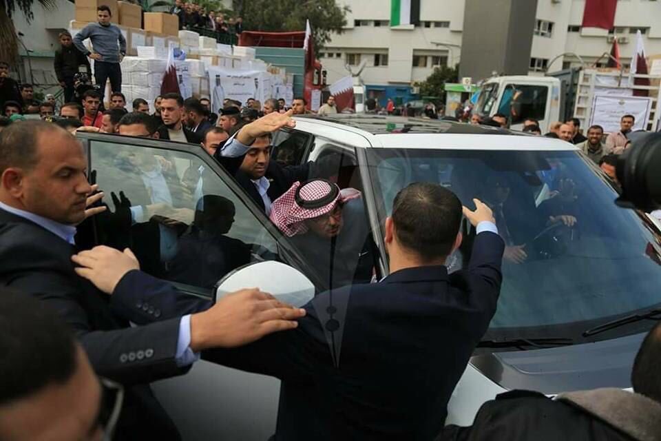 الاعتداء على السفير القطرى بغزة 