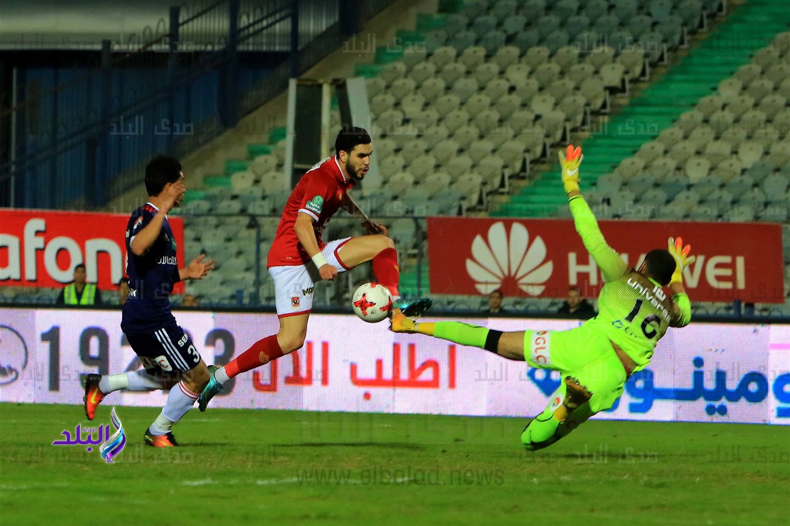  المغربي وليد أزارو