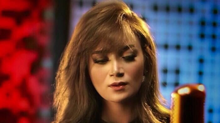 الفنانة سارة عادل 