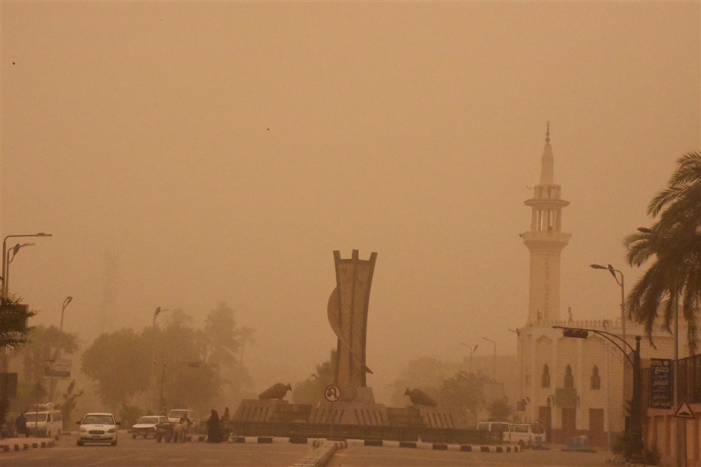 عاصفة ترابية