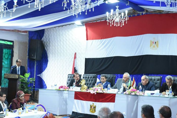 محافظ الشرقية: إزالة الأكشاك المخالفة والاشغالات على الطرق محافظ الشرقية: إزالة الأكشاك المخالفة والاشغالات على الطرق