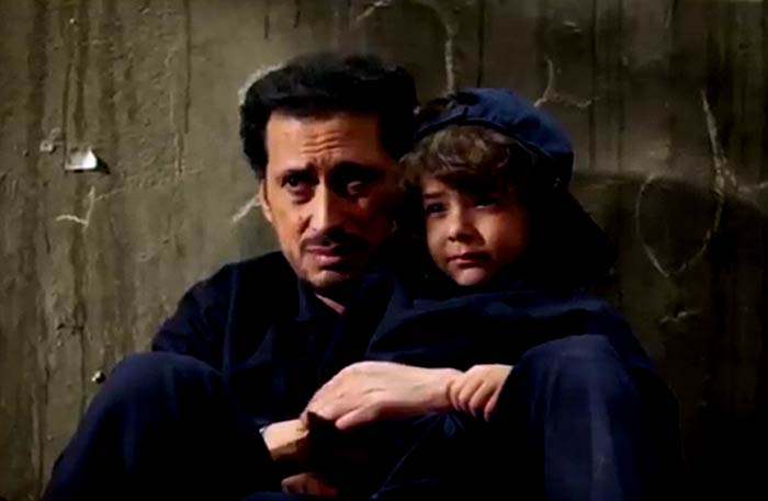 مشهد من فيلم "خلاويص"