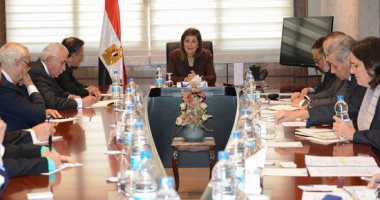 خلال الاجتماع خلال الاجتماع