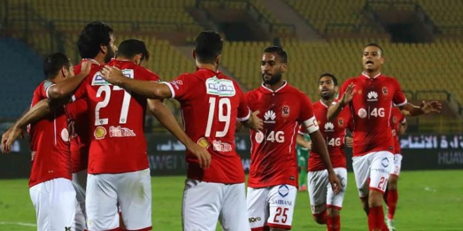 الفريق الأول لكرة  القدم بالنادي الاهلي 