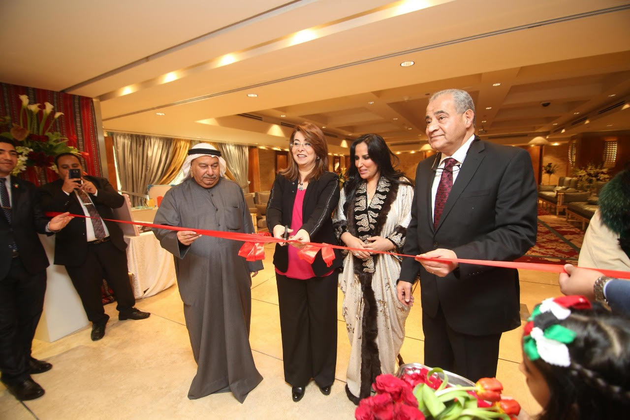 فعاليات السوق الخيرى لسفارة الكويت