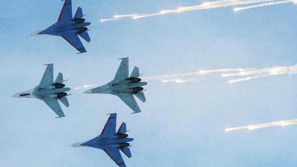 طائرات حربية قصفت الغوطة الشرقية 