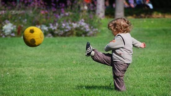 المساحات الخضراء والأطفال المساحات الخضراء والأطفال