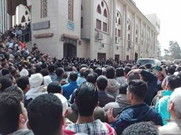 الالاف يشيعون جنازة شهيد ميت العامل بالدقهلية