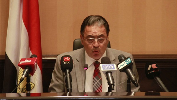 وزير الصحة أحمد عماد الدين راضي وزير الصحة أحمد عماد الدين راضي
