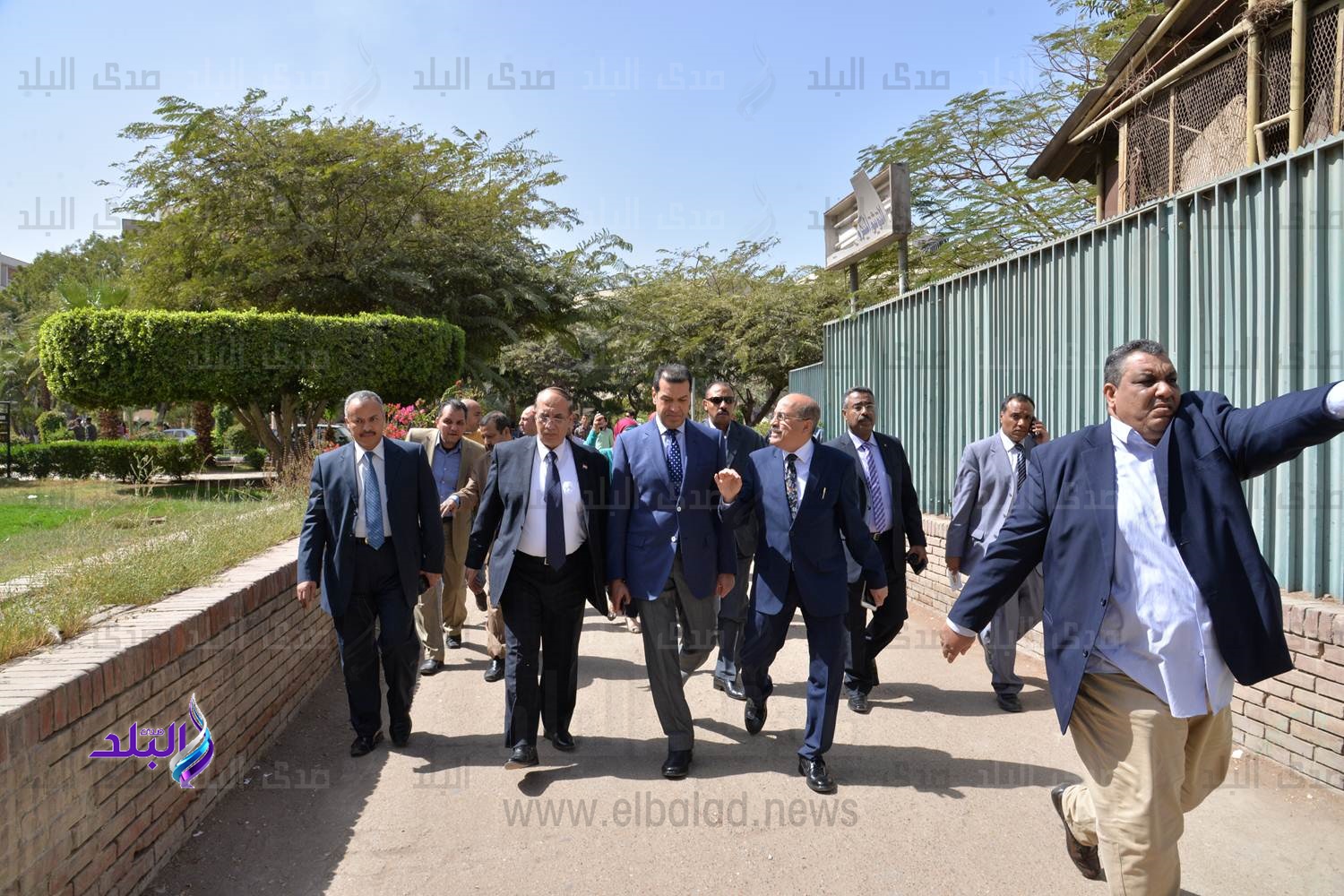 محافظ أسيوط يتفقد مبنى المطعم المركزي بجامعة أسيوط 
