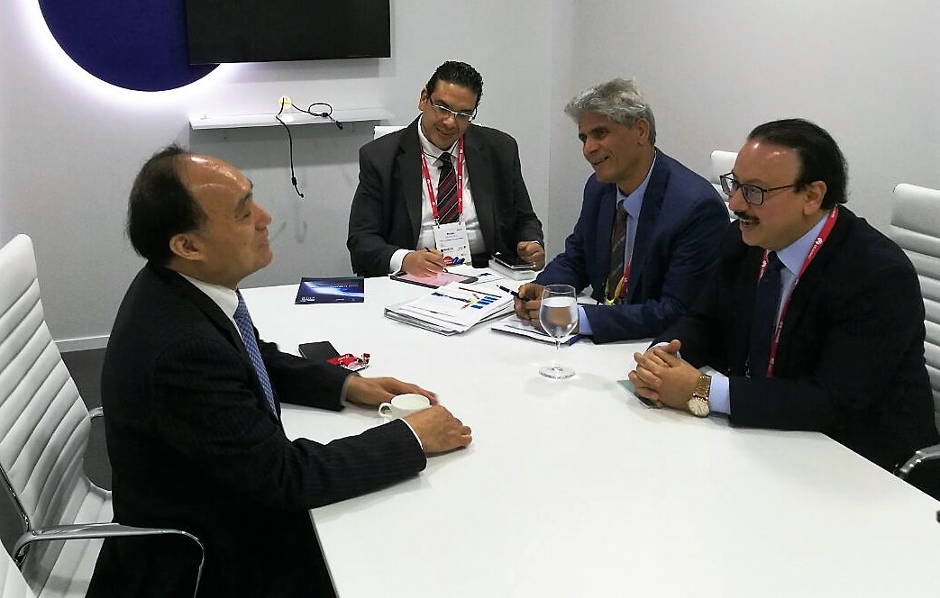 وزير الاتصالات