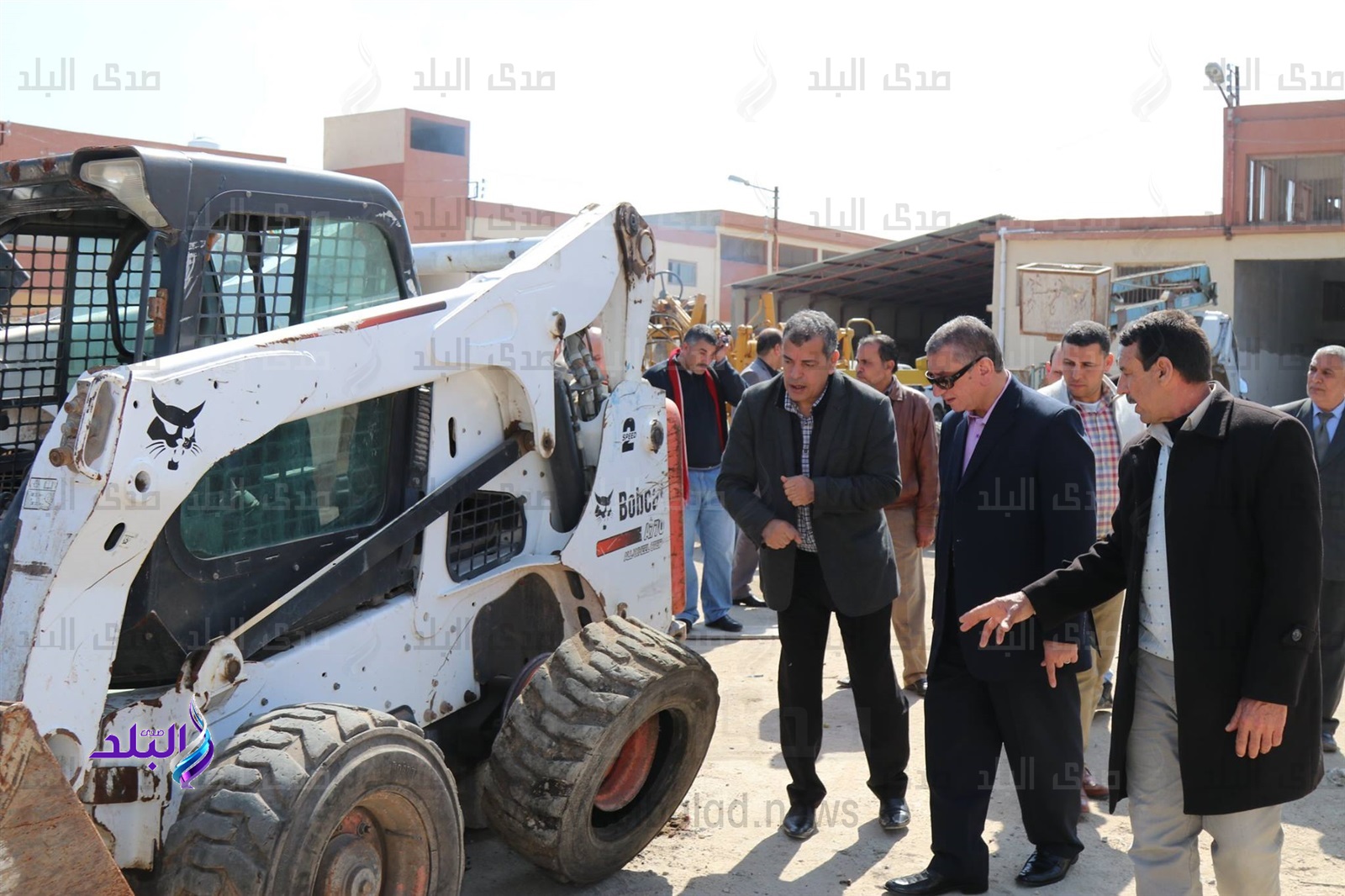 محافظ كفر الشيخ يتفقد الورشة المركزية لمتابعة إصلاح المعدات محافظ كفر الشيخ يتفقد الورشة المركزية لمتابعة إصلاح المعدات