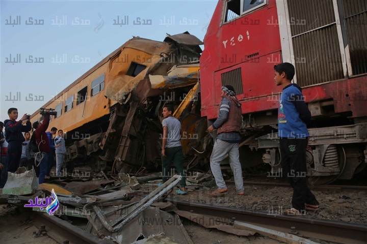 حادث تصادم قطارى بالبحيرة