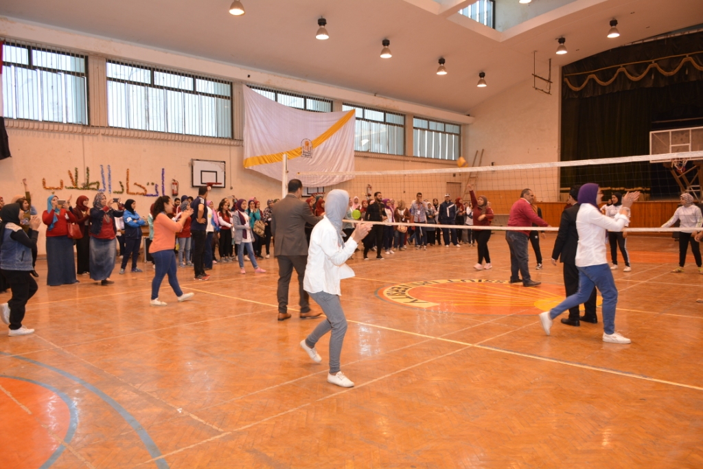 انطلاق المهرجان الرياضى الأول للطالبات بجامعة أسيوط