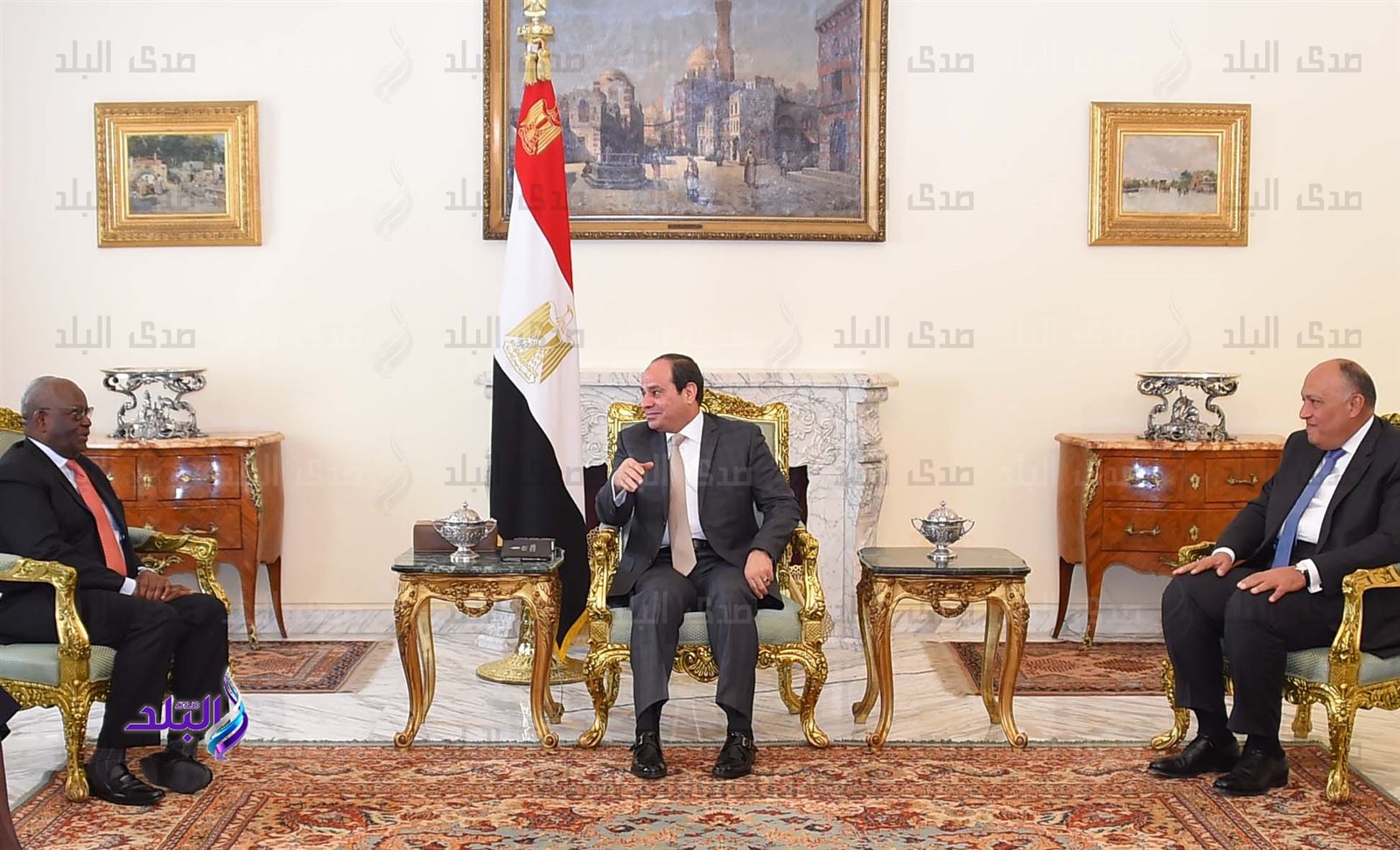 الرئيس السيسي وإبراهيم جمبارى عضو لجنة الشخصيات البارزة