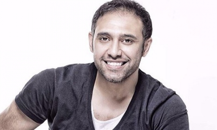عمرو مصطفي ملحن أغنية "أمي يا نور بيتنا"
