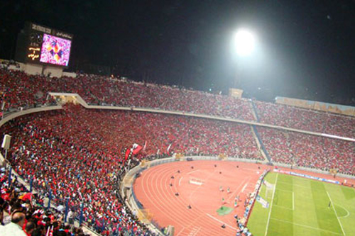 جماهير الاهلي في استاد القاهرة - صورة ارشيفية جماهير الاهلي في استاد القاهرة - صورة ارشيفية