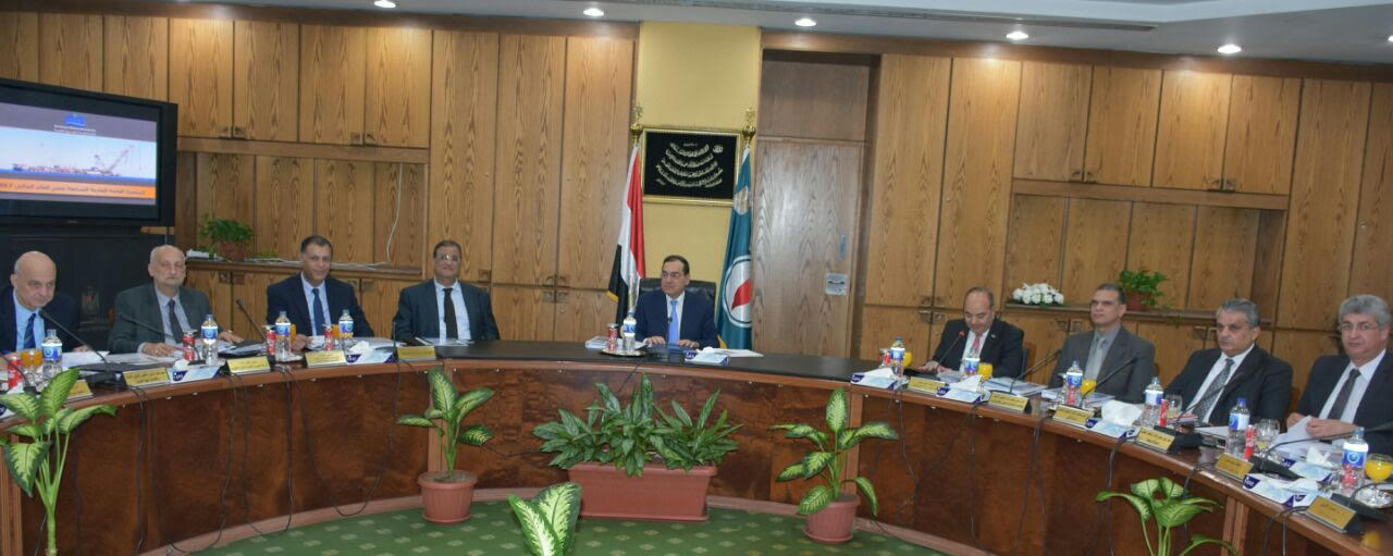 جانب من الاجتماع جانب من الاجتماع