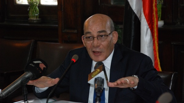الدكتور عبد المنعم البنا وزير الزراعة