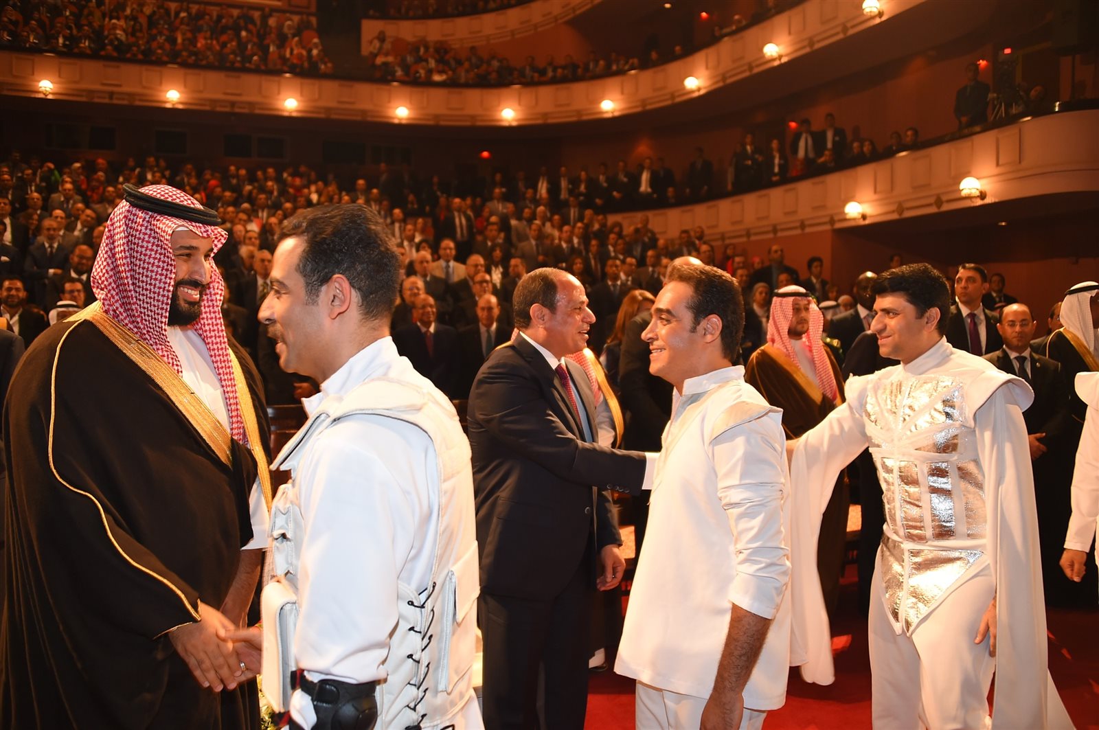 الرئيس السيسي و محمد بن سلمان ولي عهد السعودية الرئيس السيسي و محمد بن سلمان ولي عهد السعودية