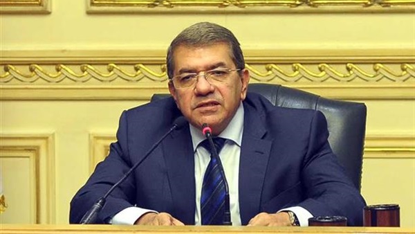 عمرو الجارحى وزير المالية عمرو الجارحى وزير المالية