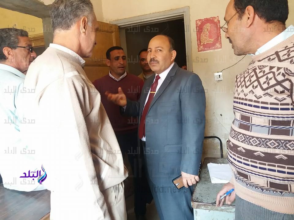 الدكتور عثمان شعلان رئيس مركز ومدينة كفرالزيات خلال جولته الدكتور عثمان شعلان رئيس مركز ومدينة كفرالزيات خلال جولته