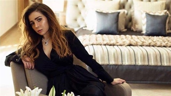 مى عز الدين