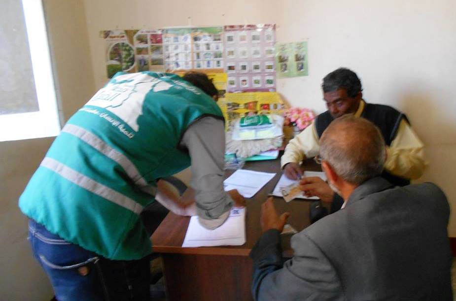 توزيع مساعدات حملة بالهنا والشفا بجهينة