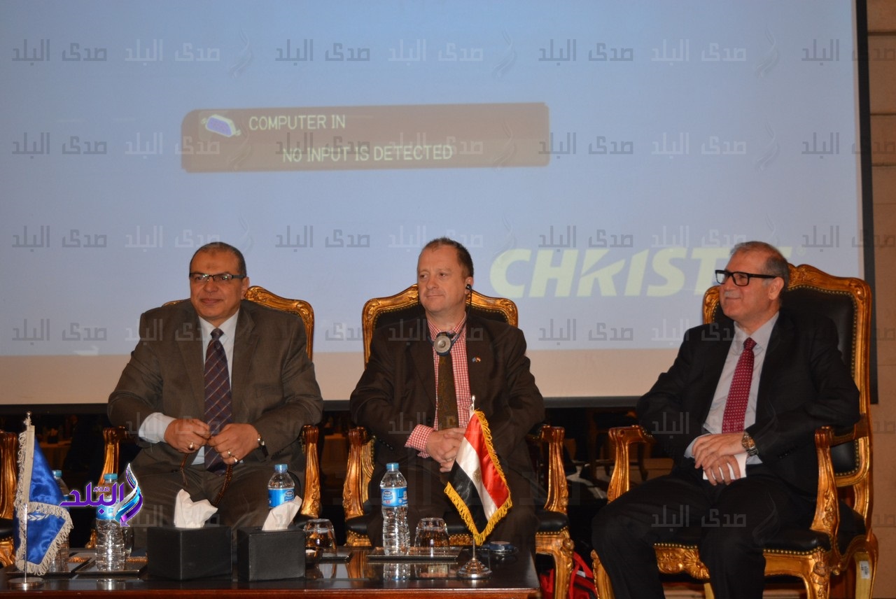 وزير القوي العاملة في المؤتمر 