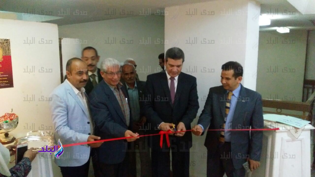 معرض لجماليات الفراغ في المشغولات النسيجية لجامعة المنيا