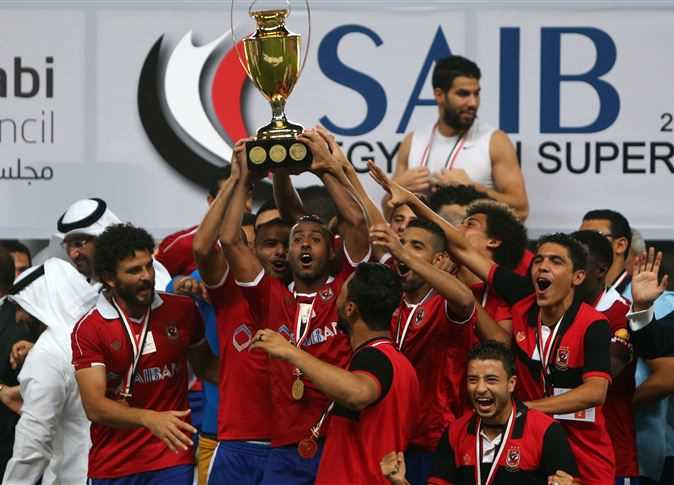 حسام عاشور لاعب وسط الأهلي 